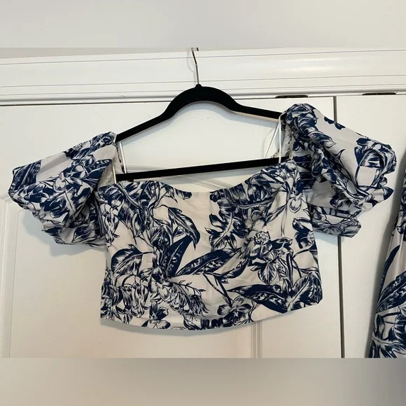 Abercrombie Skirt Set - Picture 5 of 10